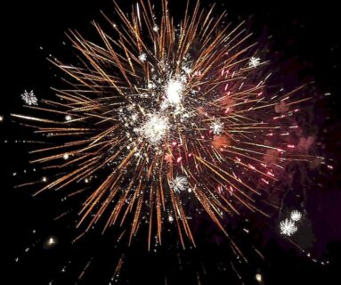 Fête nationale - Retraite aux flambeaux, feu d'artifice et bal populaire